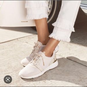 Reserved (Melissa) MICHEAL KORS Astor Studded Sneaker